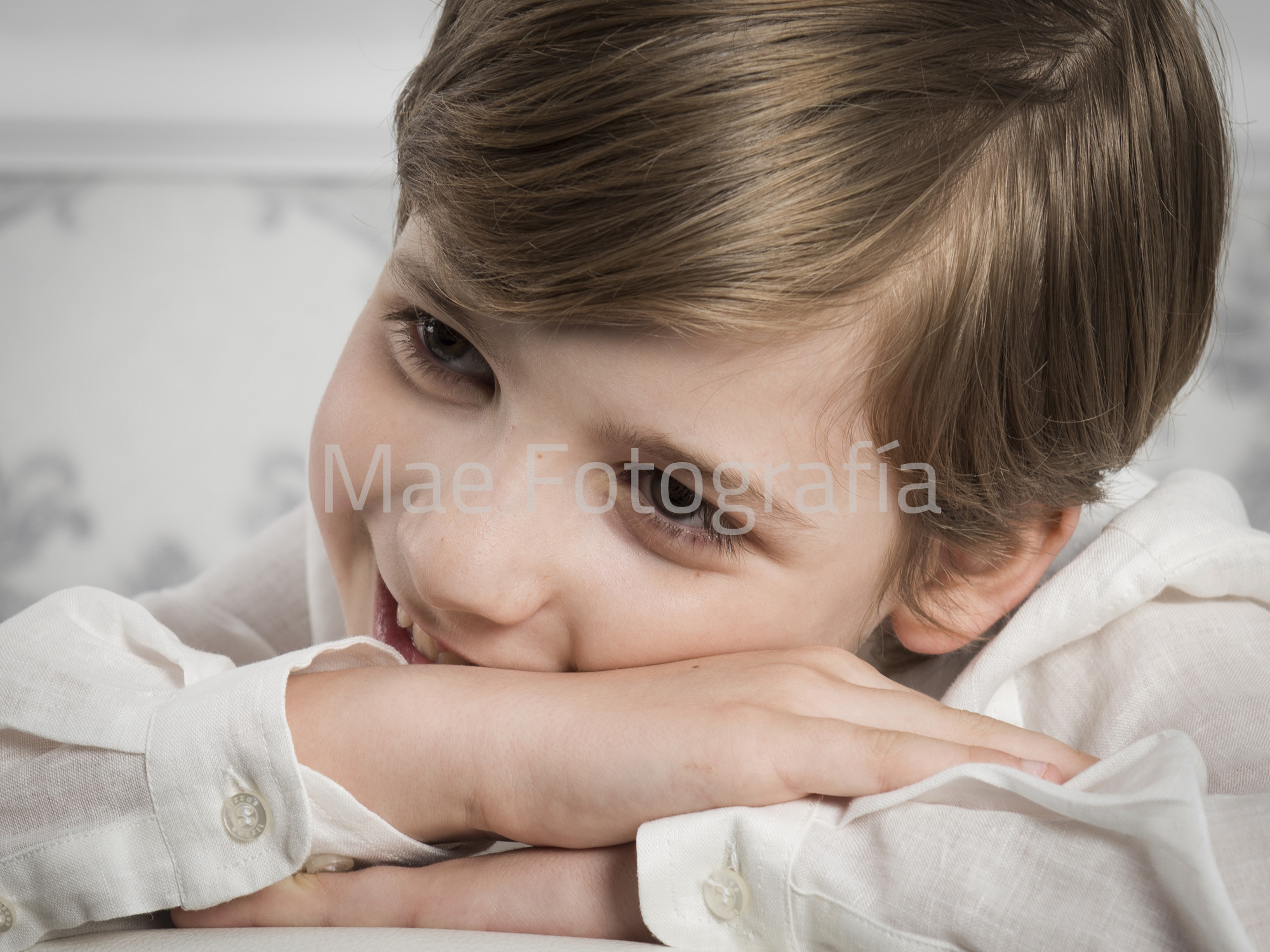 Primer plano en reportaje de comunión.